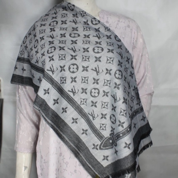 Louis Vuitton Wrap Cashmere Silk Stole Shawl Gray Used - Picture 1 of 4